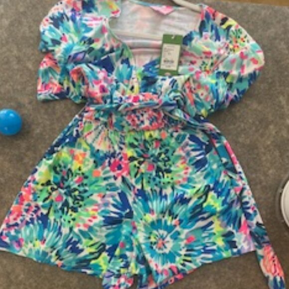 NWT Lilly Pulitzer Madilyn Romp V-neck, tie with elastic waist, flutter sleeves - Picture 6 of 9